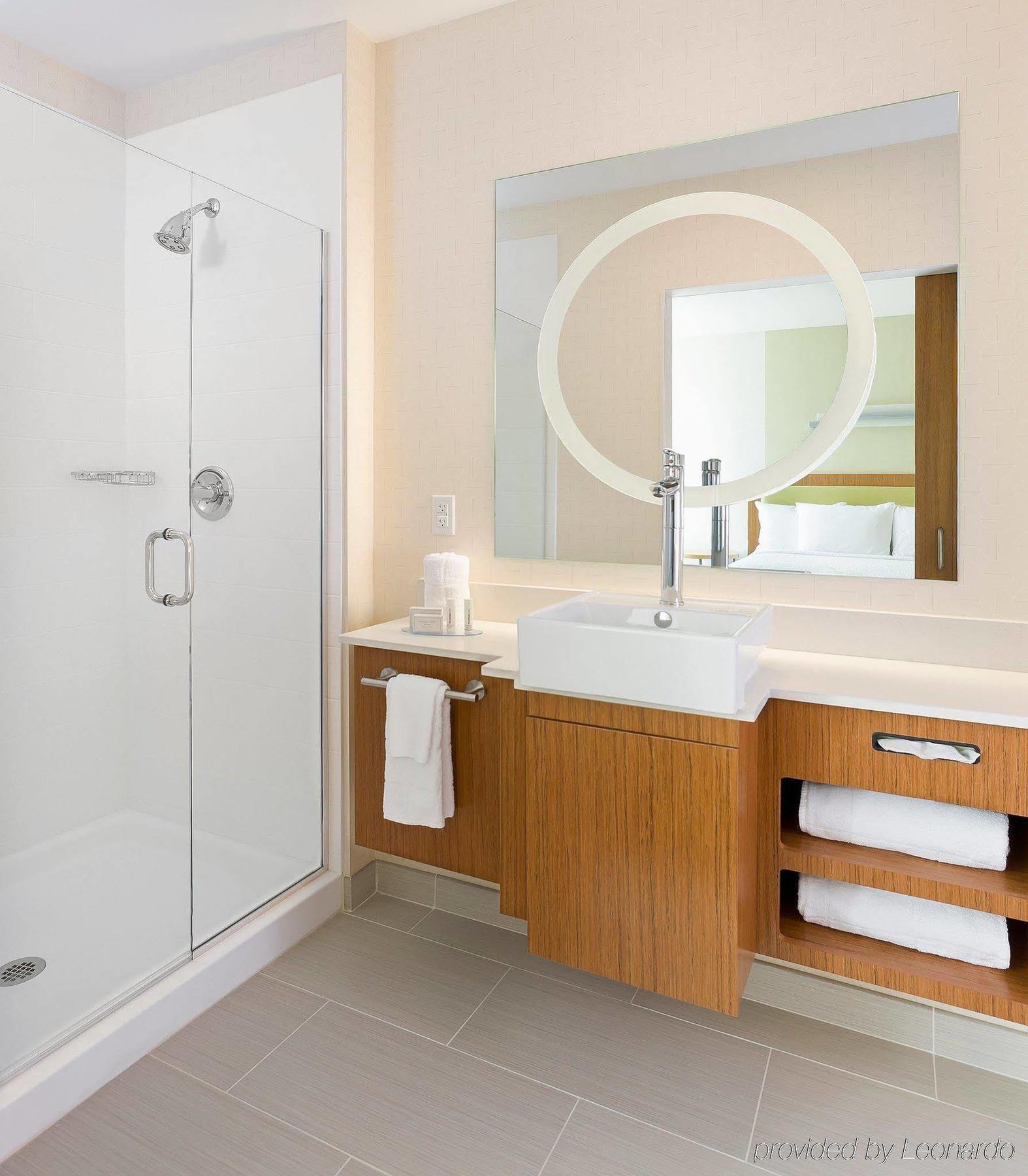 Springhill By Marriott Philadelphia Hotel Langhorne